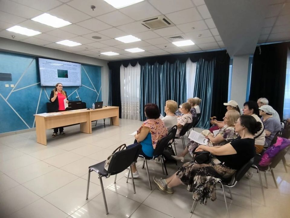Долголеты узнали секреты здорового образа жизни и прошли диспансеризацию Долголеты узнали секреты здорового образа жизни и прошли диспансеризацию