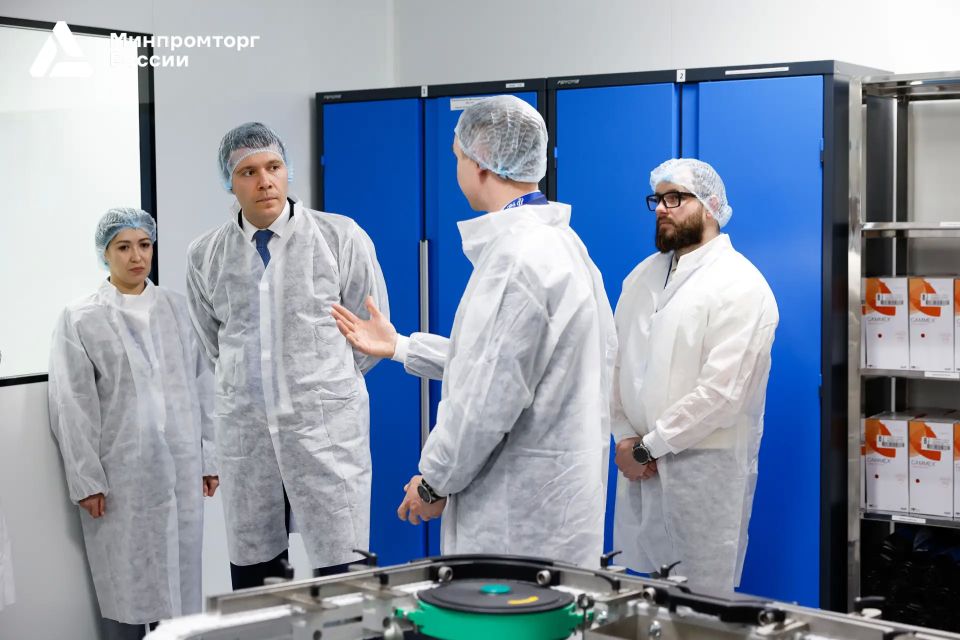 В России запущен полный цикл производства жизненно важного онкологического препарата В России запущен полный цикл производства жизненно важного онкологического препарата