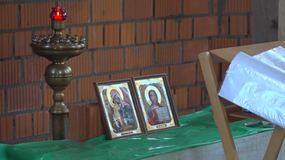В деревне Дементьево продолжается строительство храма иконы Божией Матери «Взыскание погибших» В деревне Дементьево продолжается строительство храма иконы Божией Матери «Взыскание погибших»