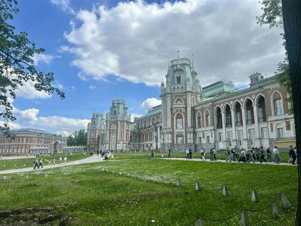 «На языке цветов»: дети из воскресной школы прикоснулись к искусству тайных посланий «На языке цветов»: дети из воскресной школы прикоснулись к искусству тайных посланий