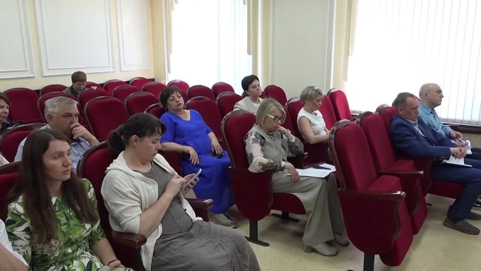 Сергей Мужальских: Профилактика среди подростков, работа с семьями, результаты тестирования школьников и борьба с дикорастущими наркосодержащими растениями — эти и другие вопросы обсудили на заседании антинаркотической...