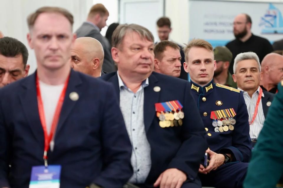 В рамках всероссийских Сборов руководителей Ассоциации ветеранов СВО в Истре состоялась встреча, посвящённая интеграции героев СВО в муниципальные команды Подмосковья В рамках всероссийских Сборов руководителей Ассоциации ветеранов СВО в Истре состоялась встреча, посвящённая интеграции героев СВО в муниципальные команды Подмосковья