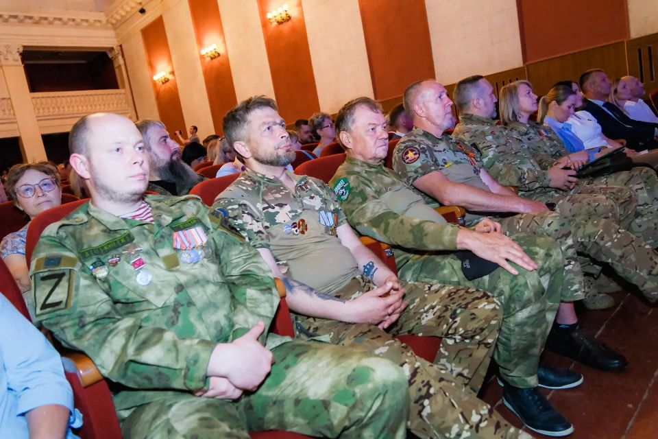 Провели окружной форум Единой России «Есть результат!», где свои лучшие муниципальные практики по реализации Народной программы представили команды партийцев из Орехово-Зуевского и Павлово-Посадского округов, а также Шатуры... Провели окружной форум Единой России «Есть результат!», где свои лучшие муниципальные практики по реализации Народной программы представили команды партийцев из Орехово-Зуевского и Павлово-Посадского округов, а также Шатуры...