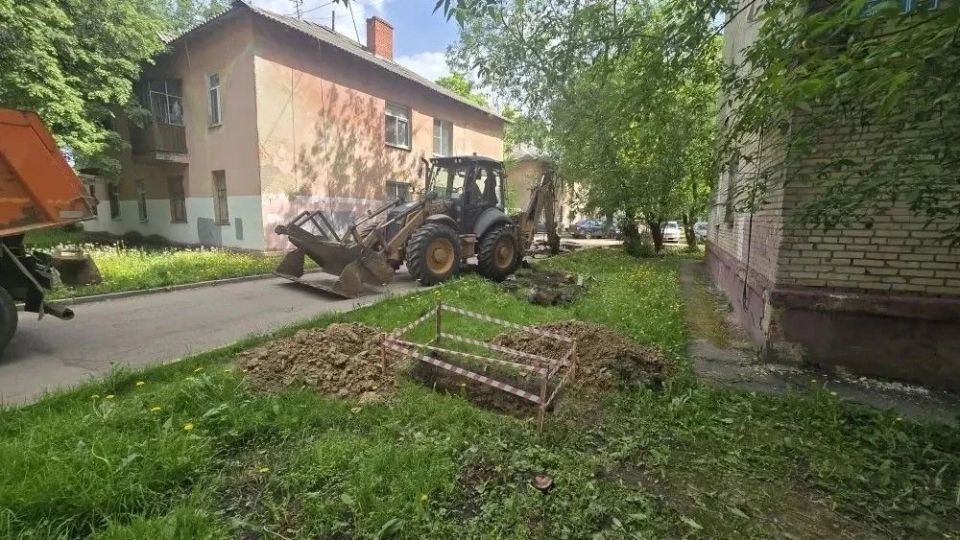 На ул. Школьная, д. 5 начался капитальный ремонт канализации