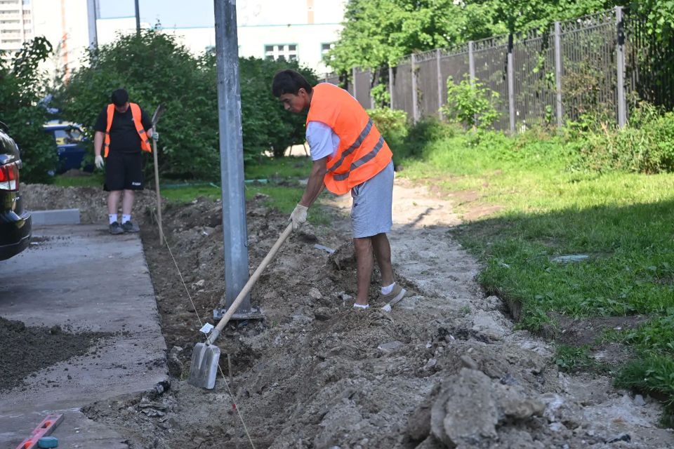 10 дворовых территорий обновят в Балашихе в 2026 году: работы уже стартовали на улице Рождественской и в ЖК «Алексеевская роща» 10 дворовых территорий обновят в Балашихе в 2026 году: работы уже стартовали на улице Рождественской и в ЖК «Алексеевская роща»