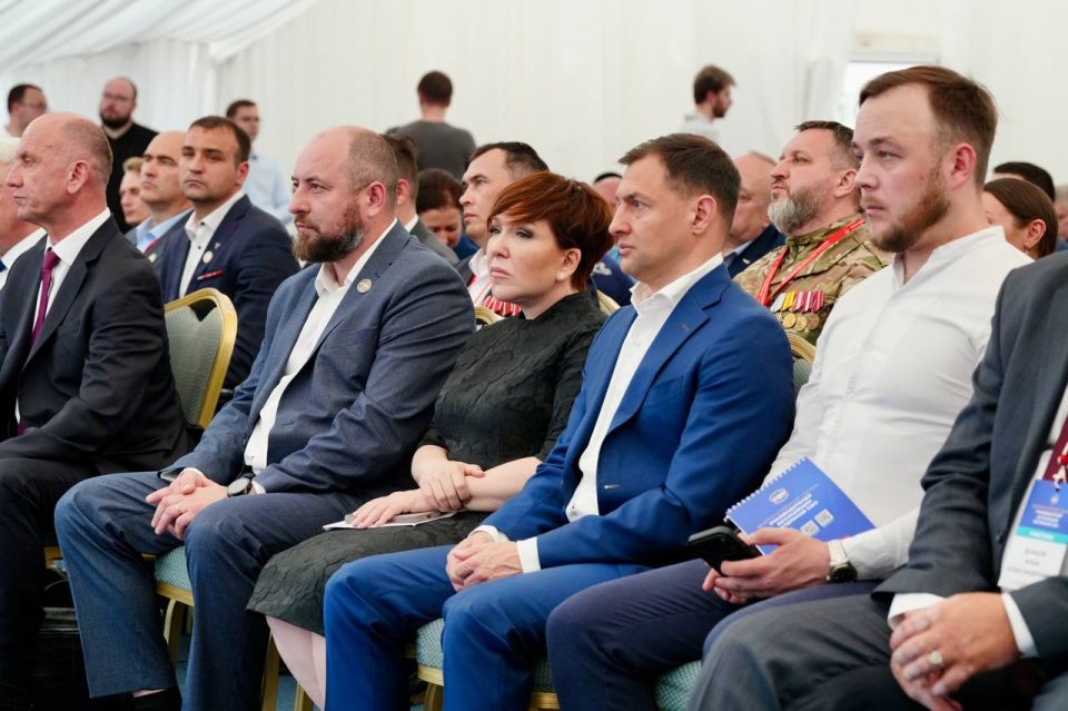 Николай Ханин: Сегодня внимание власти ориентировано на тех, кто проявил себя на фронте и готов продолжать работать на благо страны Николай Ханин: Сегодня внимание власти ориентировано на тех, кто проявил себя на фронте и готов продолжать работать на благо страны