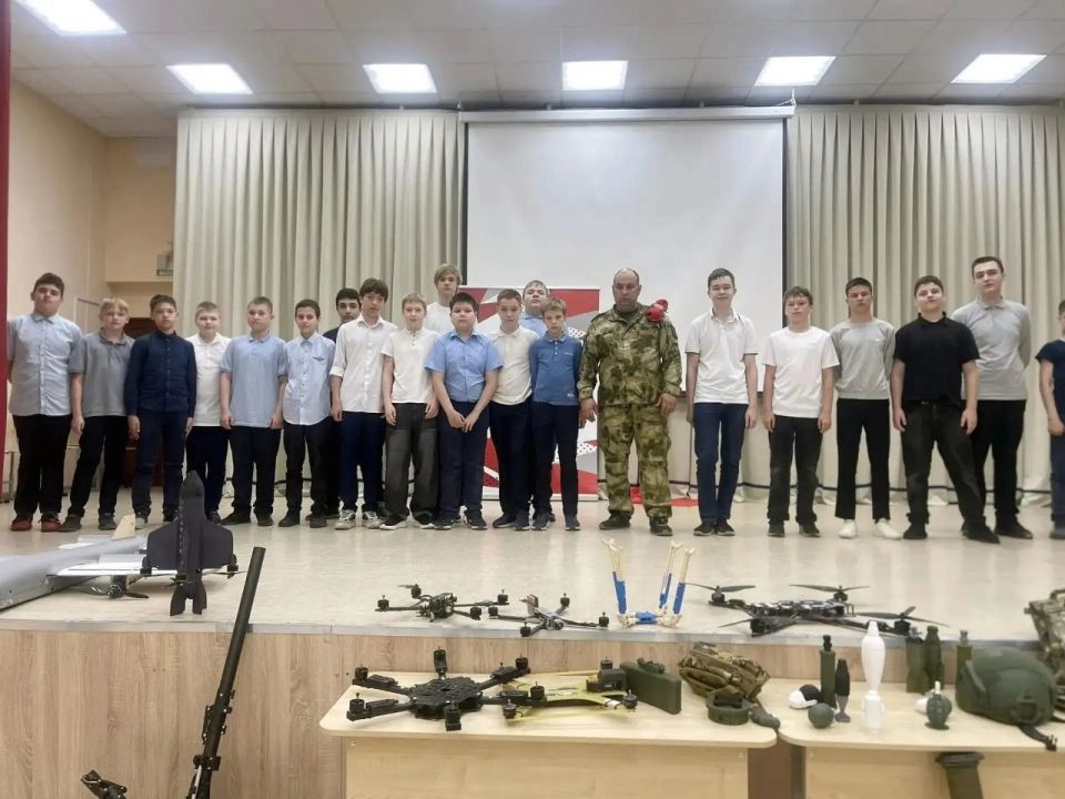 В школе Воскресенска прошло комплексное занятие по основам безопасности