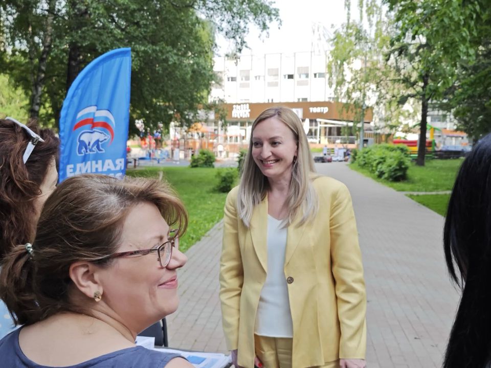 «Единая Россия» запустила новый формат сбора наказов жителей в Химках «Единая Россия» запустила новый формат сбора наказов жителей в Химках