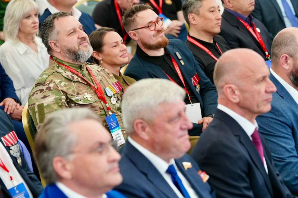 Николай Ханин: Сегодня внимание власти ориентировано на тех, кто проявил себя на фронте и готов продолжать работать на благо страны Николай Ханин: Сегодня внимание власти ориентировано на тех, кто проявил себя на фронте и готов продолжать работать на благо страны