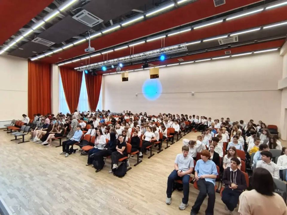 О безопасности на железной дороге напомнили ученикам гимназии имени Подольских курсантов О безопасности на железной дороге напомнили ученикам гимназии имени Подольских курсантов