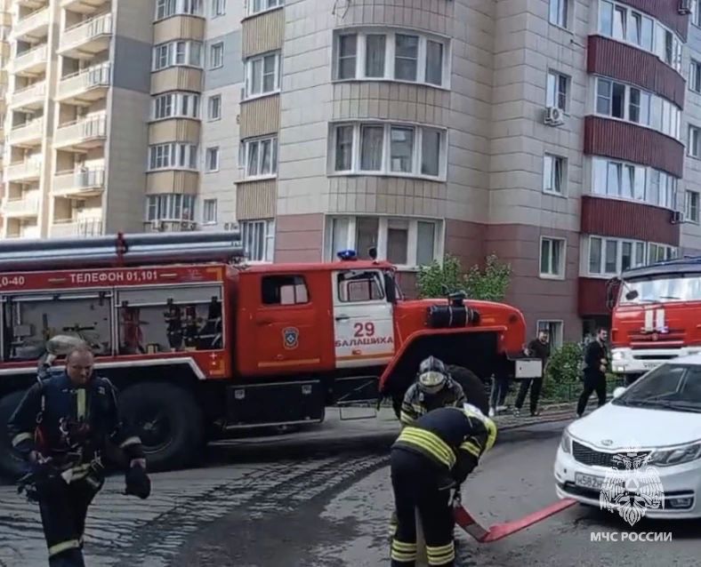 В Балашихе огнеборцы локализовали пожар на 19 этаже жилого дома В Балашихе огнеборцы локализовали пожар на 19 этаже жилого дома