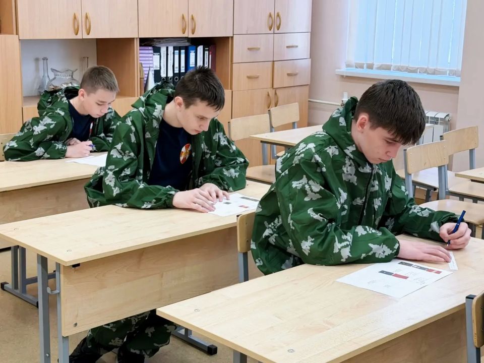 Росгвардейцы представили подшефных кадет на слёте «Кадетская слава» в Подмосковье Росгвардейцы представили подшефных кадет на слёте «Кадетская слава» в Подмосковье