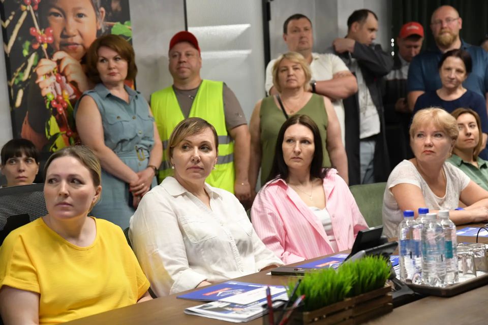 В Дмитровском округе депутаты оценили развитие одного из крупнейших производителей кофе в России В Дмитровском округе депутаты оценили развитие одного из крупнейших производителей кофе в России