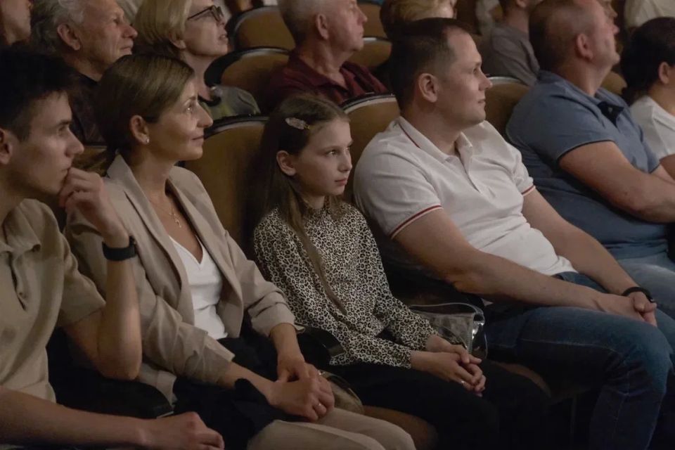 Никаких скучных вечеров! В округ вернулся театральный фестиваль «Морозов» Никаких скучных вечеров! В округ вернулся театральный фестиваль «Морозов»