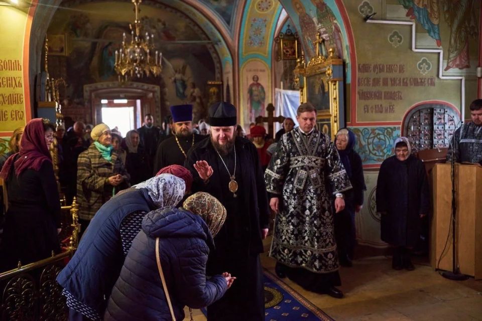 Михаил Собакин: Сегодня свой День Рождения отмечает архиепископ Подольский и Люберецкий Аксий Михаил Собакин: Сегодня свой День Рождения отмечает архиепископ Подольский и Люберецкий Аксий