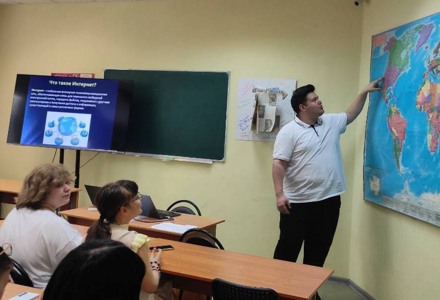 Студентам колледжа в Подольске рассказали об истории интернета Студентам колледжа в Подольске рассказали об истории интернета