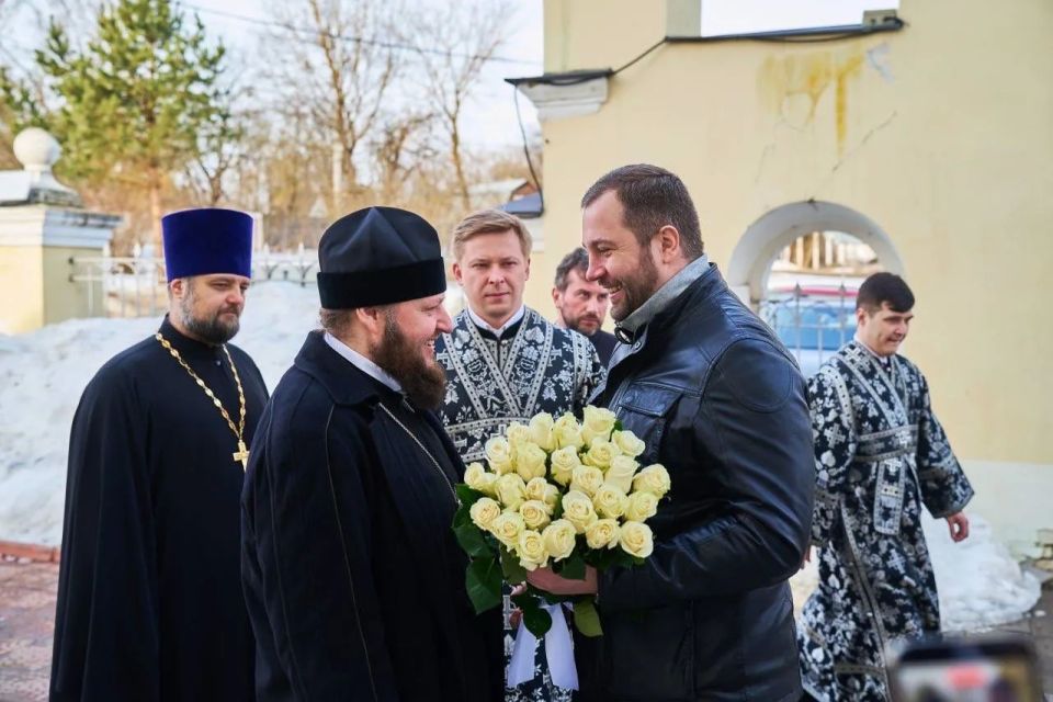 Михаил Собакин: Сегодня свой День Рождения отмечает архиепископ Подольский и Люберецкий Аксий Михаил Собакин: Сегодня свой День Рождения отмечает архиепископ Подольский и Люберецкий Аксий