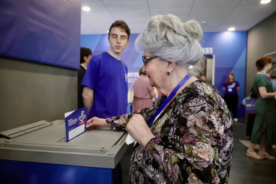 Сергей Юров: Также продолжается сбор предложений в новую Народную программу Единой России Сергей Юров: Также продолжается сбор предложений в новую Народную программу Единой России