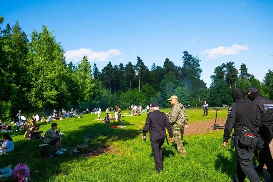 Профилактический рейд прошел в Мытищинском лесопарке Профилактический рейд прошел в Мытищинском лесопарке