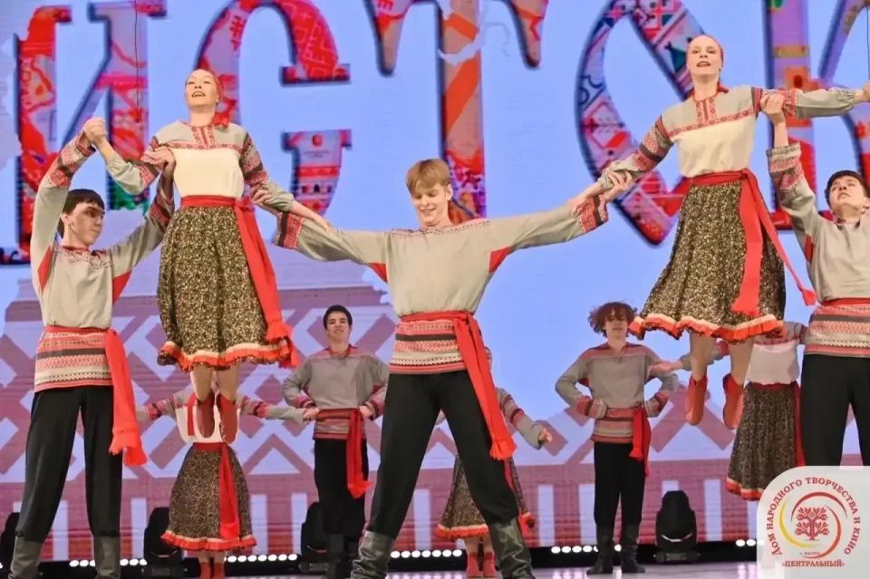 Всероссийский фестиваль-конкурс традиционной культуры «Истоки» Всероссийский фестиваль-конкурс традиционной культуры «Истоки»