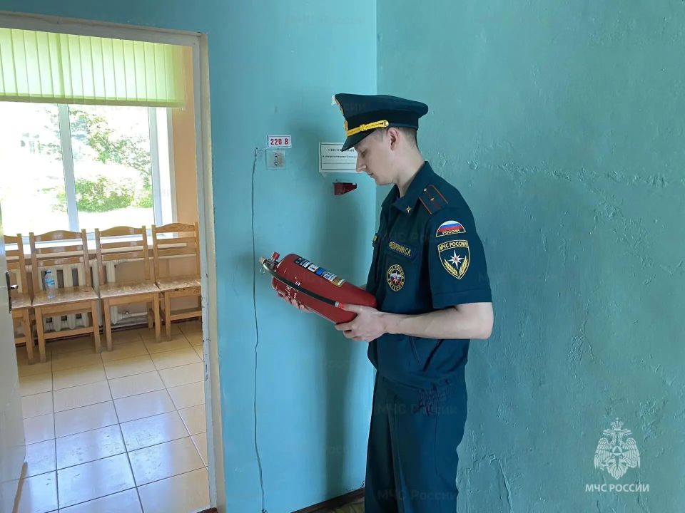 Специалисты МЧС России участвуют в комиссионных приемках оздоровительных лагерей Специалисты МЧС России участвуют в комиссионных приемках оздоровительных лагерей