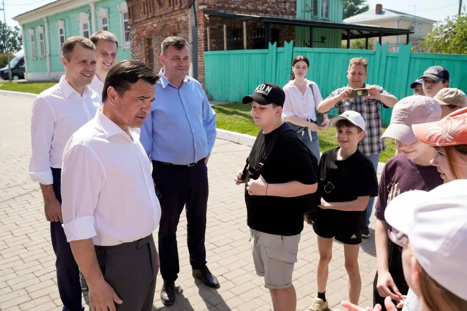 В преддверии 850-летия Коломны губернатор Московской области Андрей Юрьевич Воробьев оценил ход благоустройства знаковых городских объектов В преддверии 850-летия Коломны губернатор Московской области Андрей Юрьевич Воробьев оценил ход благоустройства знаковых городских объектов