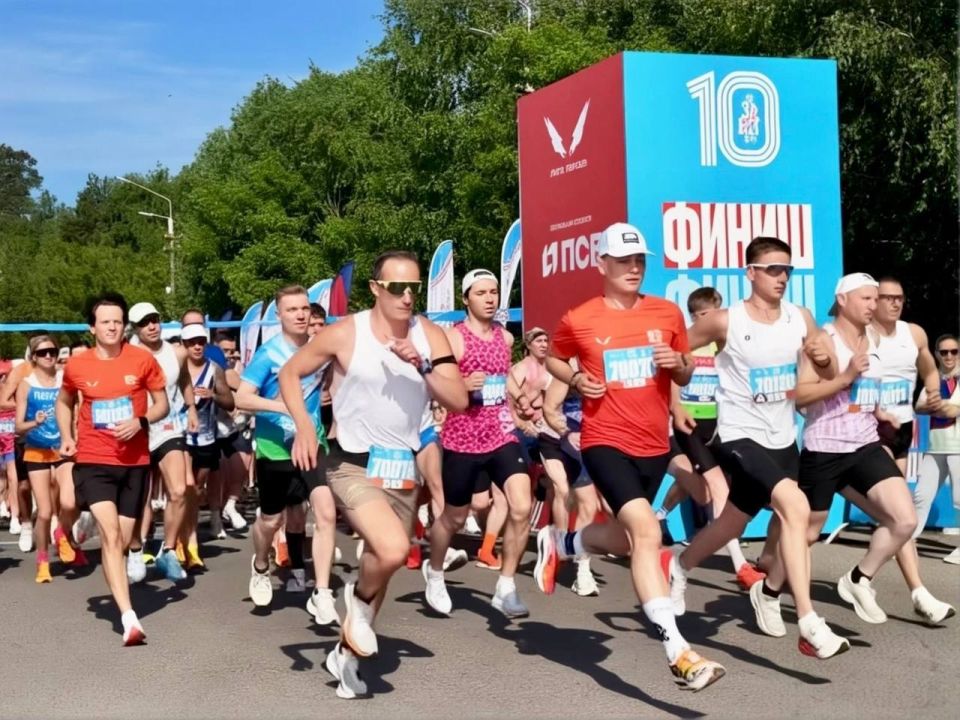 Юбилейный полумарафон «ЗаБег.РФ» собрал более 1000 любителей бега в Раменском