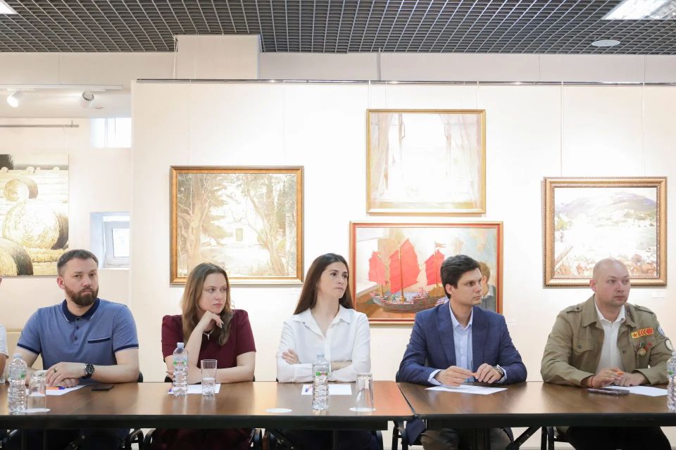 В Мытищинской галерее искусств прошел круглый стол по развитию культуры и народных промыслов в округе В Мытищинской галерее искусств прошел круглый стол по развитию культуры и народных промыслов в округе