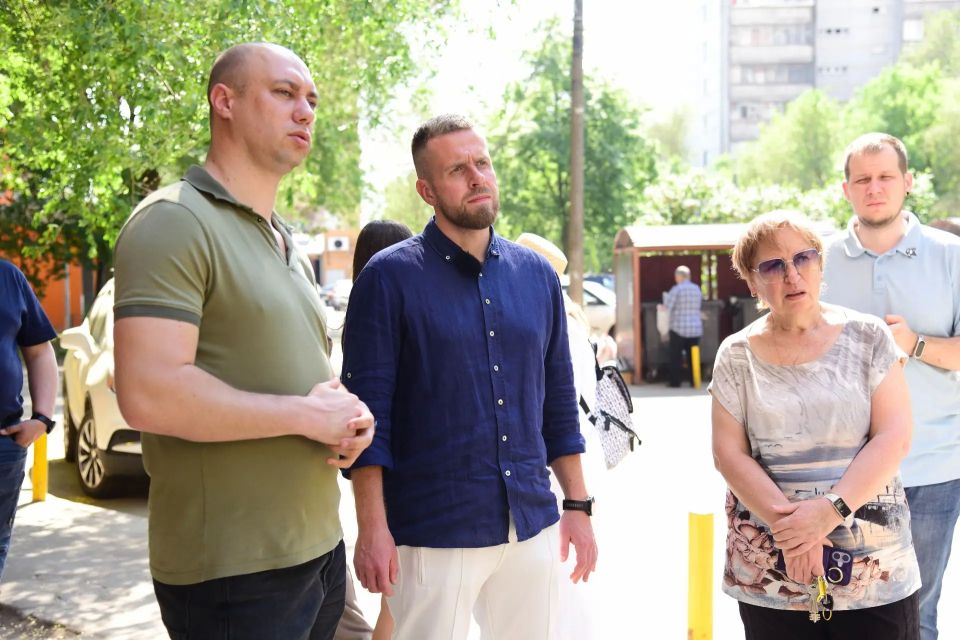 Устранение последствий пожара на улице Станционной продолжается в Мытищах Устранение последствий пожара на улице Станционной продолжается в Мытищах
