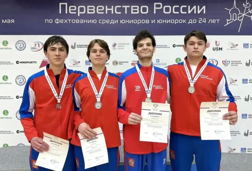 От «золота» до «бронзы»: воспитанники Спортшколы Долгопрудного собрали коллекцию медалей юниорского первенства России От «золота» до «бронзы»: воспитанники Спортшколы Долгопрудного собрали коллекцию медалей юниорского первенства России