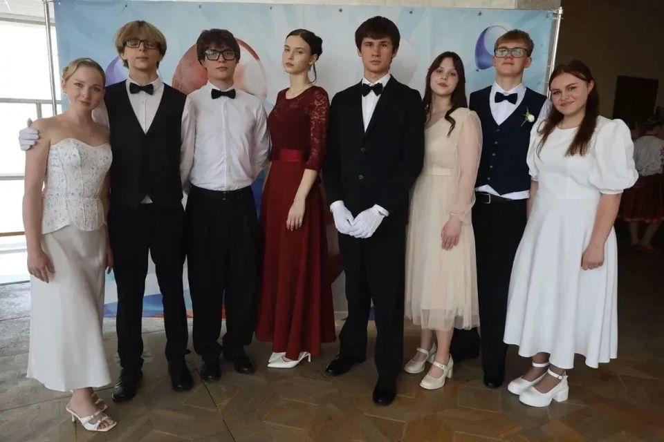 «В дружбе народов — единство России»: Бал амбассадоров профессионалитета «В дружбе народов — единство России»: Бал амбассадоров профессионалитета