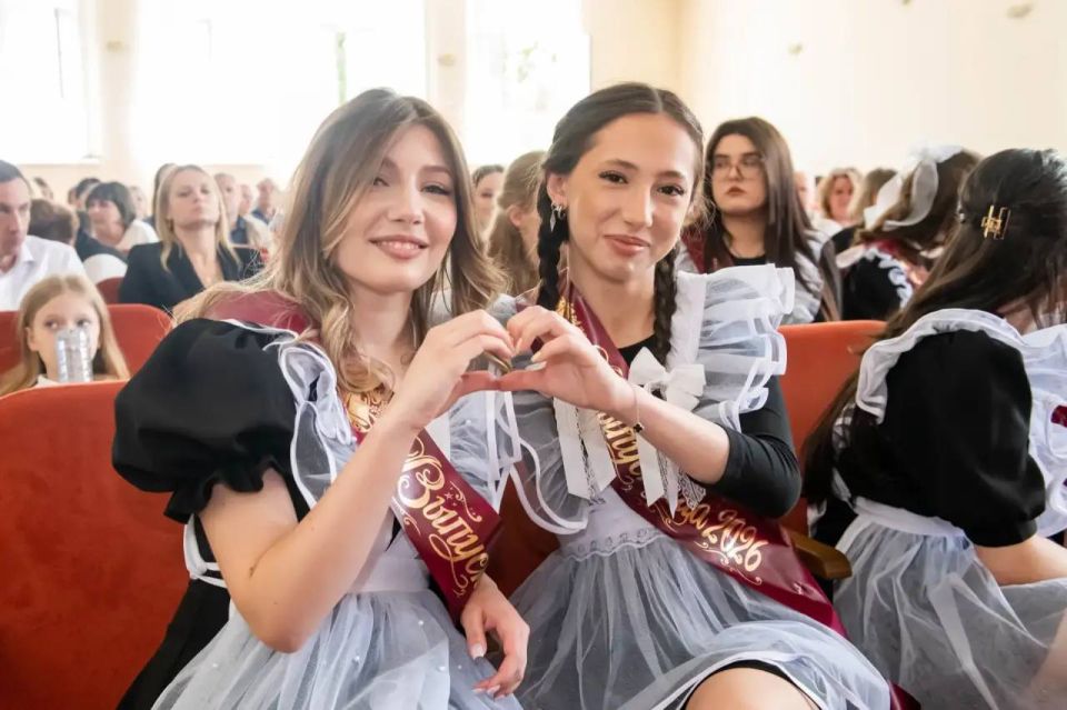Татьяна Витушева: Сегодня в муниципальном округе Истра прозвучал последний школьный звонок для 782 одиннадцатиклассников, а более 2-х тыс Татьяна Витушева: Сегодня в муниципальном округе Истра прозвучал последний школьный звонок для 782 одиннадцатиклассников, а более 2-х тыс