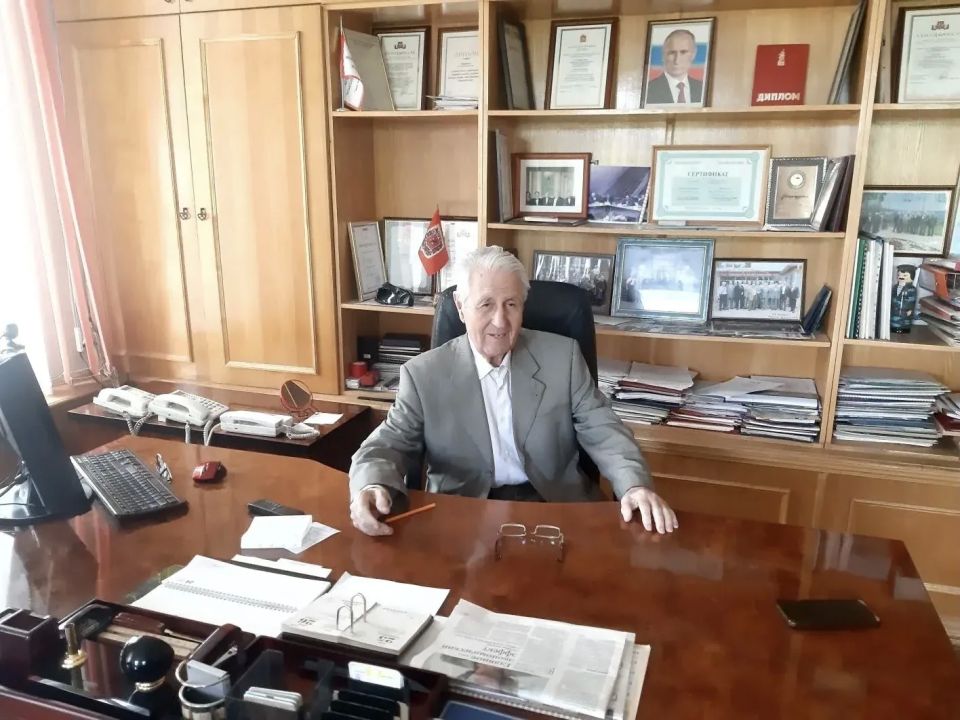 Сегодня свой день рождения отмечает председатель Общественного совета Министерства строительного комплекса Московской области, Заслуженный строитель РСФСР, Почетный гражданин Подмосковья Адиль Халилович Касумов!