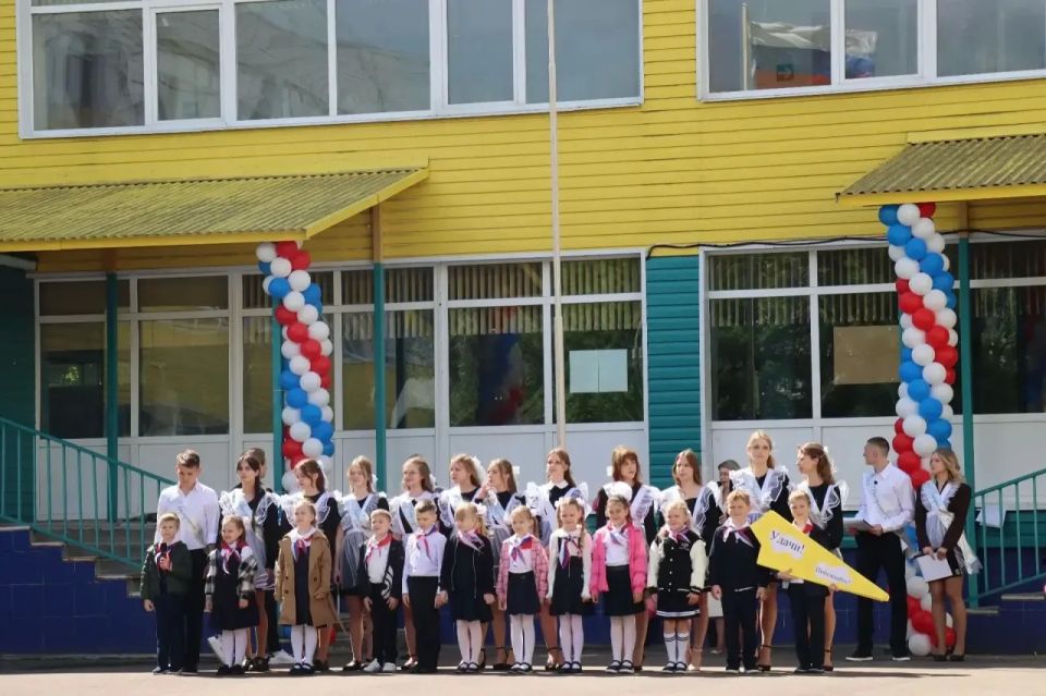 В школе №5 Ступино прозвенел последний звонок для одиннадцатиклассников В школе №5 Ступино прозвенел последний звонок для одиннадцатиклассников