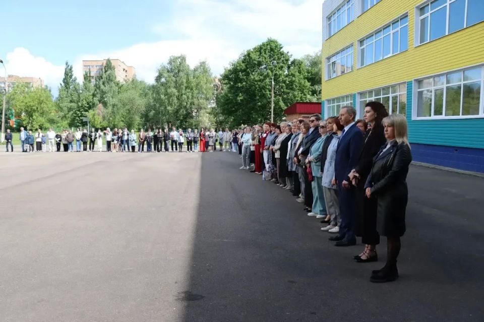 В школе №5 Ступино прозвенел последний звонок для одиннадцатиклассников В школе №5 Ступино прозвенел последний звонок для одиннадцатиклассников