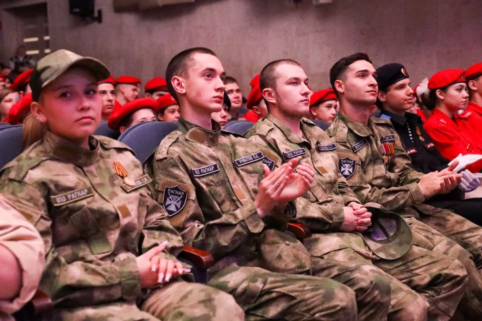 Юлия Купецкая: Всероссийское движение «Юнармия» отметило свой 10-летний юбилей Юлия Купецкая: Всероссийское движение «Юнармия» отметило свой 10-летний юбилей