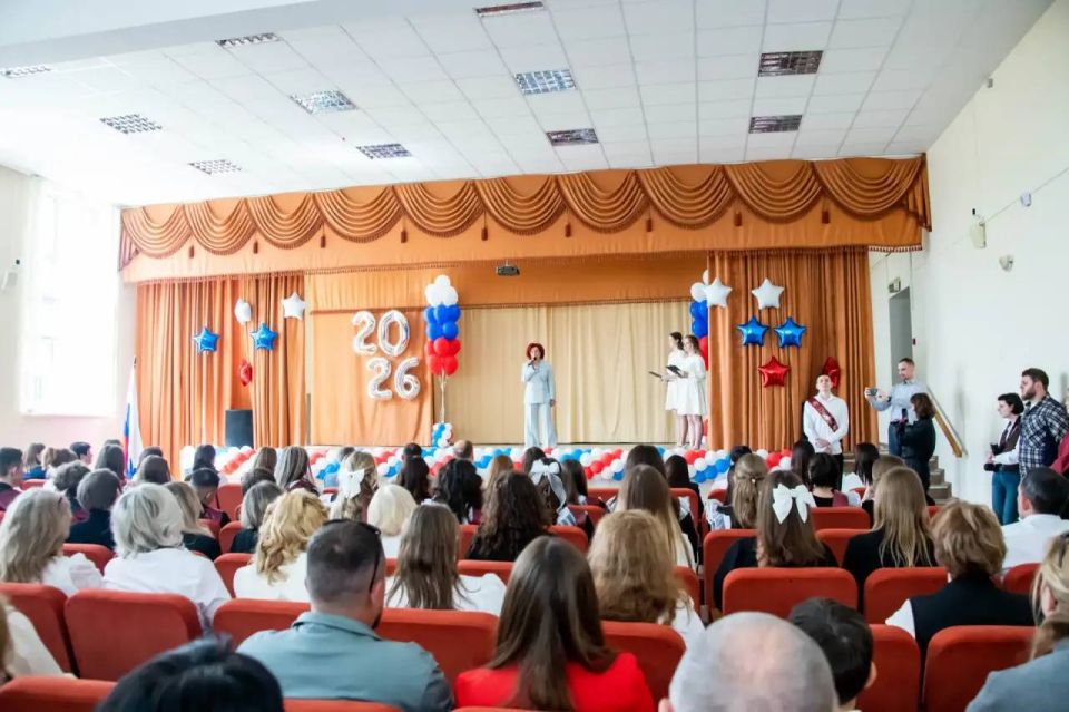 Татьяна Витушева: Сегодня в муниципальном округе Истра прозвучал последний школьный звонок для 782 одиннадцатиклассников, а более 2-х тыс Татьяна Витушева: Сегодня в муниципальном округе Истра прозвучал последний школьный звонок для 782 одиннадцатиклассников, а более 2-х тыс