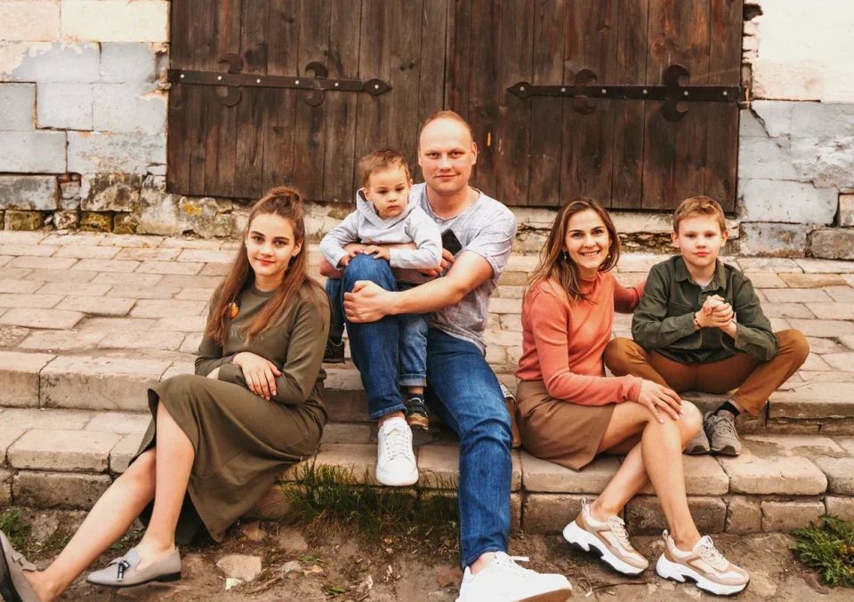 С чего начинается предприниматель? Чаще всего не со студенческой скамьи или модного коворкинга С чего начинается предприниматель? Чаще всего не со студенческой скамьи или модного коворкинга