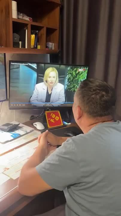 Областное родительское собрание в эфире Телеканала «360» объединило тысячи неравнодушных сердец: родителей, педагогов и экспертов, готовых сделать всё, чтобы уберечь детей на дорогах