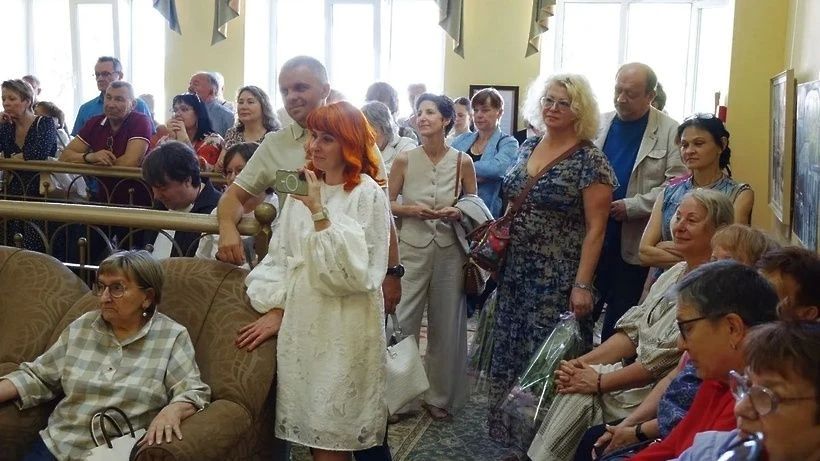 В Музейновыставочном комплексе «Путевой дворец» открылись сразу две авторские выставки В Музейновыставочном комплексе «Путевой дворец» открылись сразу две авторские выставки