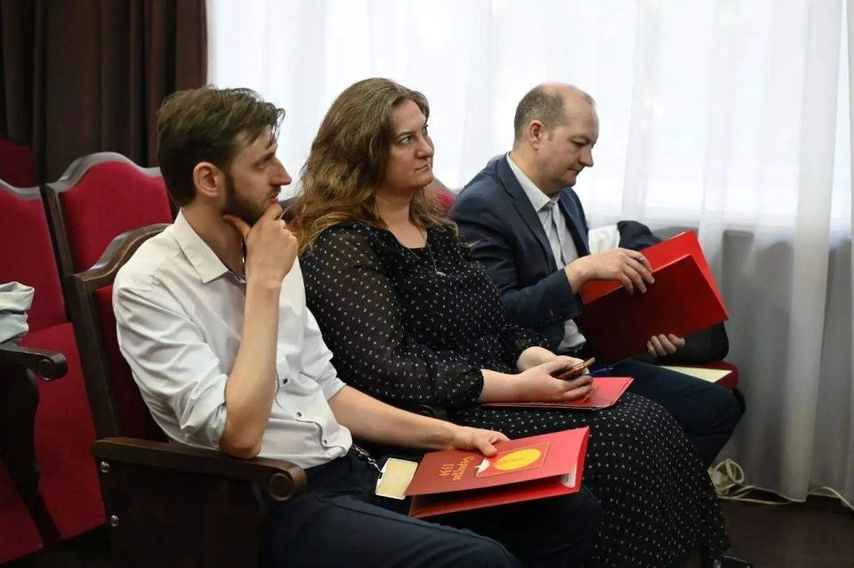Заместитель главы Городского округа Серпухов Оксана Лебедева встретилась с представителями Совета молодых учёных, чтобы обсудить развитие науки и поддержку молодых специалистов в Большом Серпухове Заместитель главы Городского округа Серпухов Оксана Лебедева встретилась с представителями Совета молодых учёных, чтобы обсудить развитие науки и поддержку молодых специалистов в Большом Серпухове