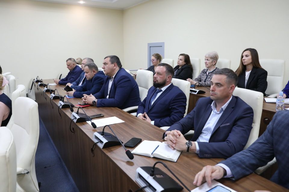 На оперативном совещании в Долгопрудном обсудили вопросы безопасности, соцзащиты и противодействия незаконной торговле На оперативном совещании в Долгопрудном обсудили вопросы безопасности, соцзащиты и противодействия незаконной торговле