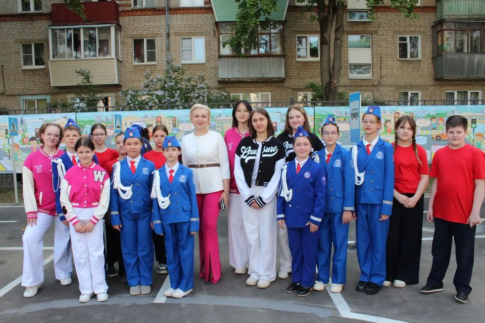 Автогородок для изучения правил дорожного движения открыли в школе Люберец Автогородок для изучения правил дорожного движения открыли в школе Люберец