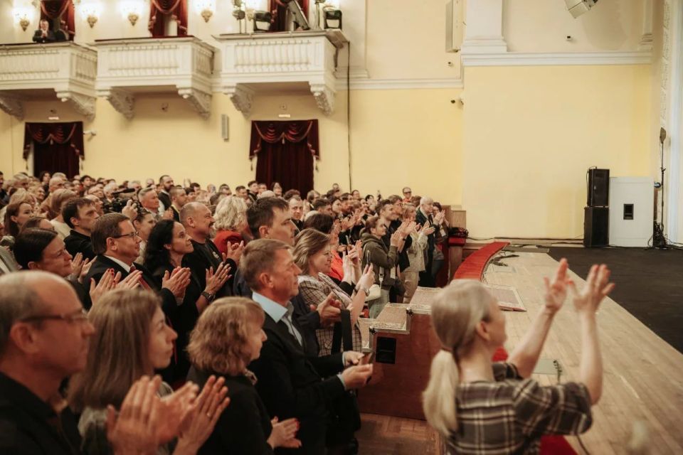 XXIII Фестиваль театров малых городов России торжественно открыт в Сергиевом Посаде XXIII Фестиваль театров малых городов России торжественно открыт в Сергиевом Посаде