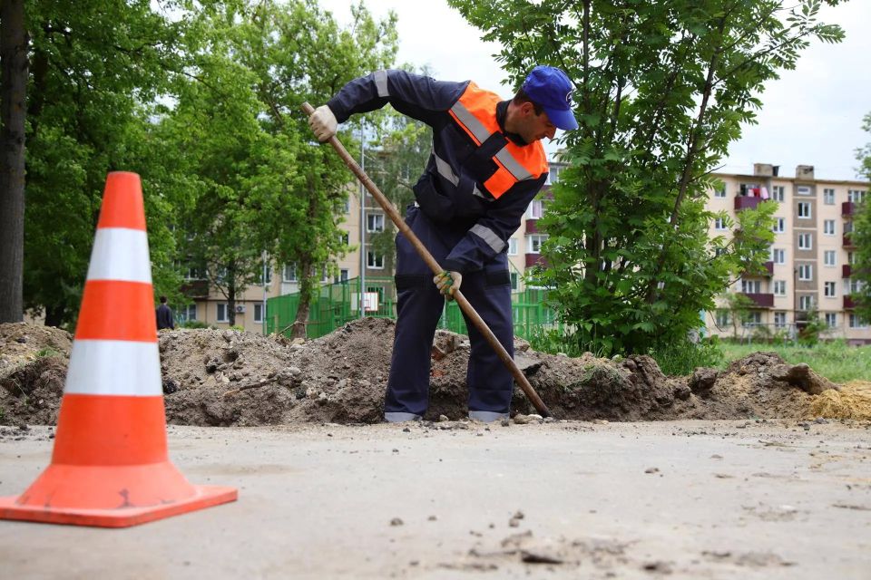 Заместитель министра Всеволод Волосевич проинспектировал ход благоустройства и ямочного ремонта в Воскресенске Заместитель министра Всеволод Волосевич проинспектировал ход благоустройства и ямочного ремонта в Воскресенске
