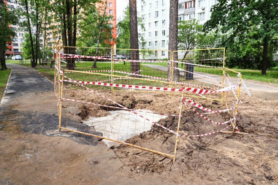 Совместно с директором Раменского водоканала Эдуард Малышев провёл выездное обследование канализационного коллектора на улице Свободы
