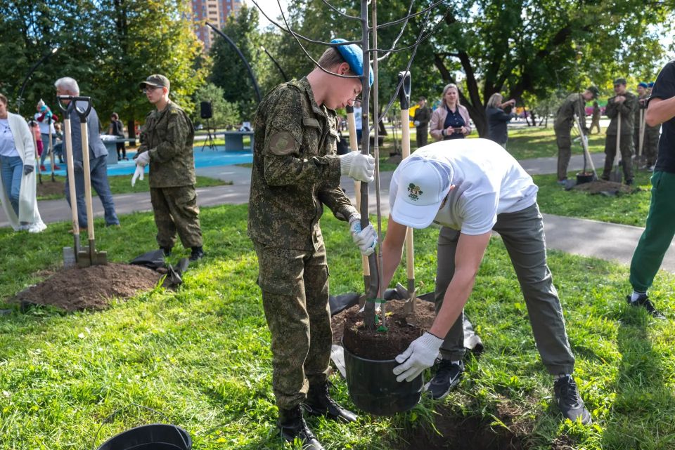 В рамках форума «Доверие» вместе с секретарем подмосковного отделения партии «Единая Россия», председателем Московской областной Думы Игорем Юрьевичем Брынцаловым подвели ключевые итоги реализации Народной программы в сфере... В рамках форума «Доверие» вместе с секретарем подмосковного отделения партии «Единая Россия», председателем Московской областной Думы Игорем Юрьевичем Брынцаловым подвели ключевые итоги реализации Народной программы в сфере...