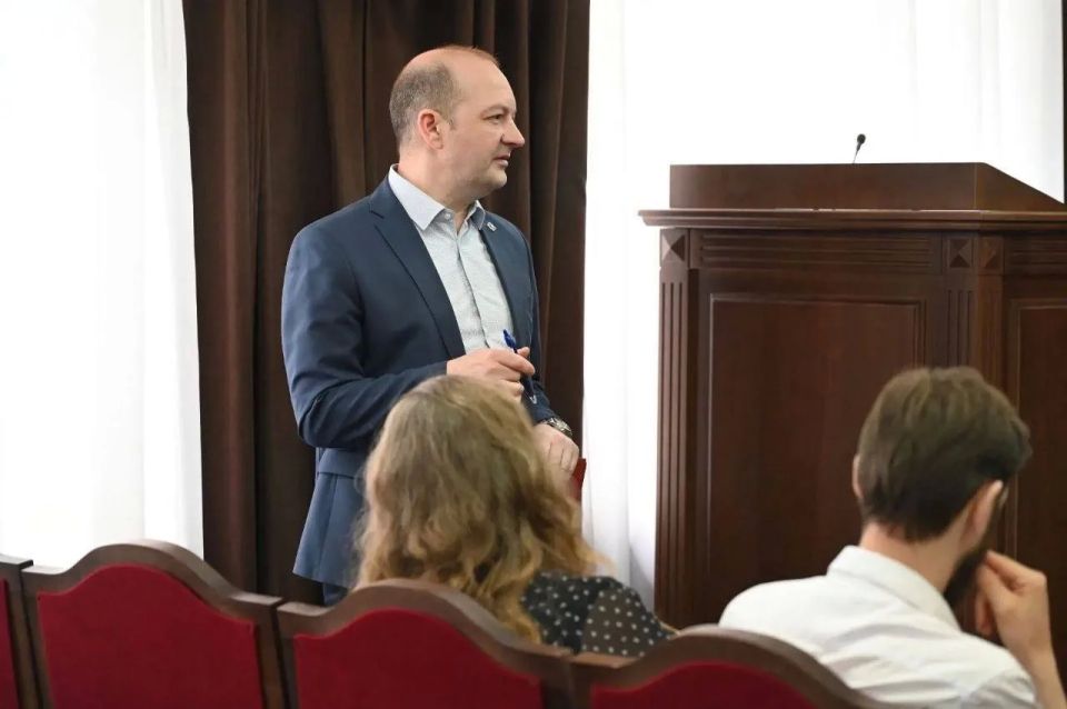 Заместитель главы Городского округа Серпухов Оксана Лебедева встретилась с представителями Совета молодых учёных, чтобы обсудить развитие науки и поддержку молодых специалистов в Большом Серпухове Заместитель главы Городского округа Серпухов Оксана Лебедева встретилась с представителями Совета молодых учёных, чтобы обсудить развитие науки и поддержку молодых специалистов в Большом Серпухове