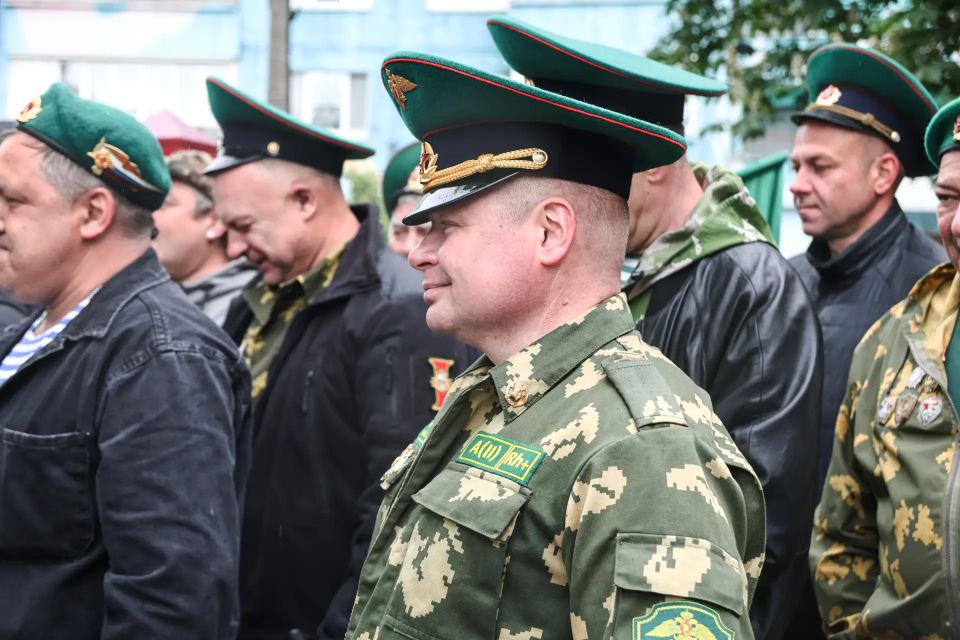 28 мая в России отмечается День пограничника! 28 мая в России отмечается День пограничника!