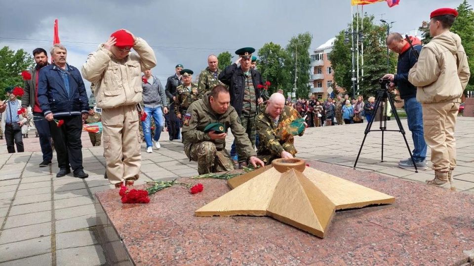 На площади Победы в Ногинске состоялся митинг, посвящённый Дню пограничника На площади Победы в Ногинске состоялся митинг, посвящённый Дню пограничника